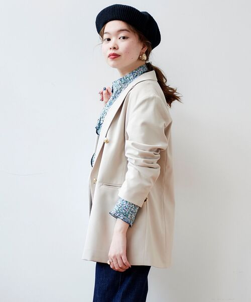 le.coeur blanc(ルクールブラン)の「ピークドカラーダブルブレストジャケット(テーラードジャケット・レディース・グレイッシュベージュ/ネイビー・38)」の21枚目の写真