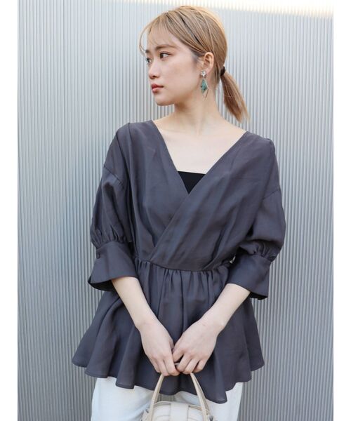 MURUA(ムルーア)の「シアーカシュクールシャツ(シャツ/ブラウス・レディース・ホワイト/ダークグレー/ブラック・FREE)」の13枚目の写真