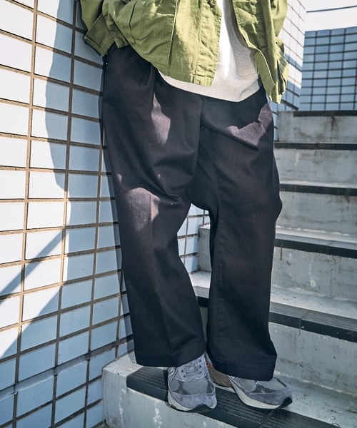 PUBLUX(パブリュクス)の「【PUBLUX/パブリュクス】ワンタックワイドデニム/ワイドシルエット/デニムパンツ/タックパンツ(デニムパンツ・メンズ・インディゴブルー/ブラック・マルチサイズ)」の4枚目の写真