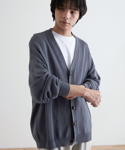 MONO-MART(モノマート)の「ソフトタッチボリュームニットルーズビッグシルエットカーディガン(カーディガン/ボレロ・メンズ・チャコールグレー/ライトグレー/ブラック/ブルー/モカ/グレイッシュブルー/ピンク系/マスタード/オリーブ・M/L)」の11枚目の写真