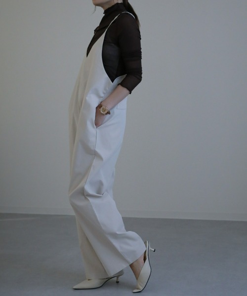 sakishimatokyo（サキシマトーキョー）の「Vネックキャミサロペット（サロペット/オーバーオール・レディース・ブラック/ベージュ・FREE）」の11枚目の写真