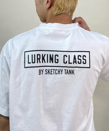LURKING CLASS | 【ムラサキスポーツ別注】LURKING CLASS/ラーキングクラス オーバーサイズ バックプリントTシャツ ST22STM01(Tシャツ/カットソー)