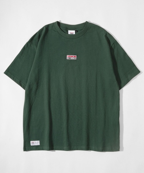 VISION STREET WEAR（ヴィジョンストリートウェア）の「【VISION STREET  WEAR/ヴィジョンストリートウェア】ビッグシルエット ランダムブランドステッカー バックプリントTシャツ/半袖Tシャツ（Tシャツ/カットソー・メンズ・ホワイト/グリーン/マスタード/スミクロ・M/L/XL）」の9枚目の写真