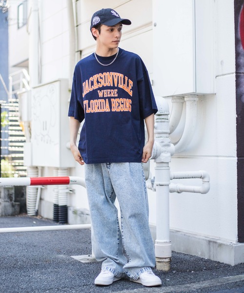WEGO（ウィゴー）の「WEGO/ヘビーウエイト カレッジロゴBIGT（Tシャツ/カットソー・メンズ・ダークグリーン/オレンジ/ブルー/オートミール/グレー系その他/パープル系その他/ネイビー/ホワイト・MEDIUM/LARGE）」の16枚目の写真