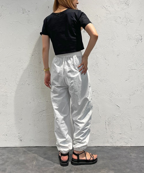 apres jour mignon(アプレジュールミニョン)の「ナイロンジョガーパンツ【ZOZOTOWN限定アイテム】(その他パンツ・レディース・オフホワイト/ピンク/イエロー・フリー/X-LARGE)」の10枚目の写真