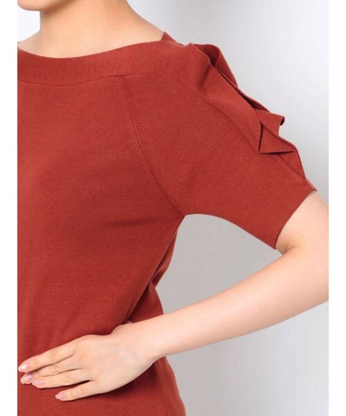 LAGUNAMOON(ラグナムーン)の「ラッフルスリーブニットプルオーバー(ニット/セーター・レディース・アイボリー/ブラック/ダークオレンジ・FREE)」の8枚目の写真