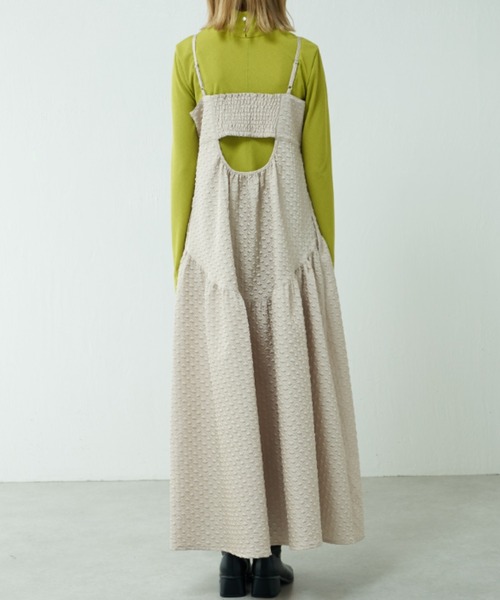 Lui's（ルイス）の「バックデザインジャガードキャミワンピース（ワンピース・レディース・ベージュ/ブラック・FREE）」の13枚目の写真