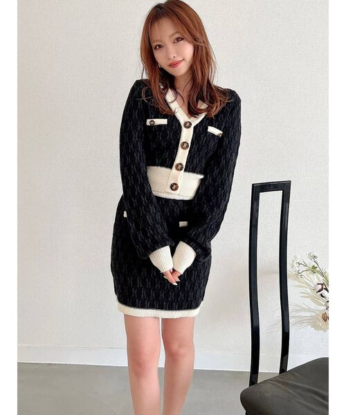 RESEXXY（リゼクシー）の「バイカラーニットミニスカート【セットアップ着用可能】（スカート・レディース・オフホワイト/ブラック/ピンク/ブルー・FREE）」の9枚目の写真