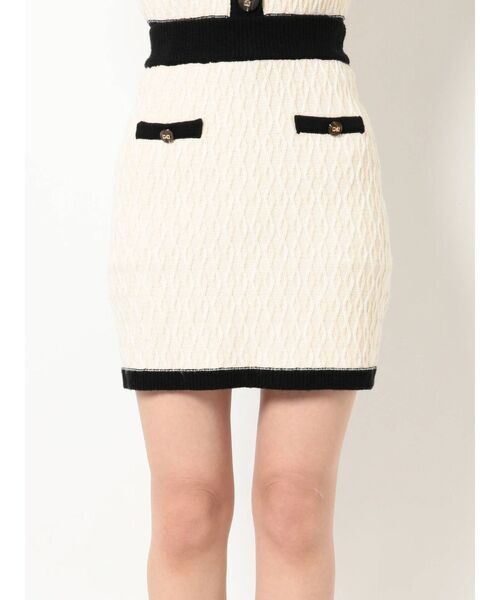 RESEXXY（リゼクシー）の「バイカラーニットミニスカート【セットアップ着用可能】（スカート・レディース・オフホワイト/ブラック/ピンク/ブルー・FREE）」の18枚目の写真
