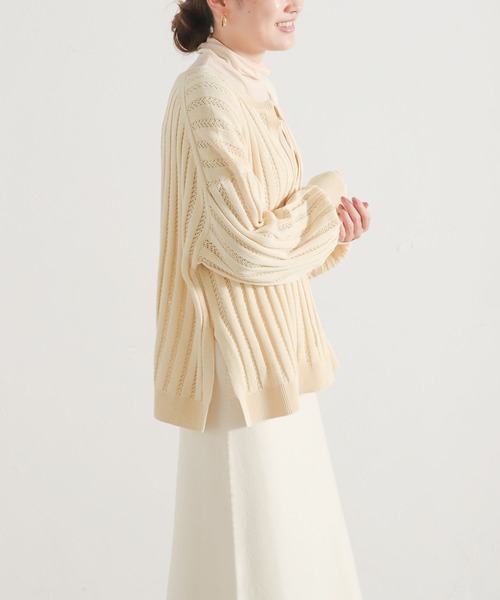 LEPSIM（レプシィム）の「【FOR I SERIES】スカシガラVネックプルオーバー　123131（Tシャツ/カットソー・レディース・ネイビー/グリーン/アイボリー・SMALL）」の4枚目の写真