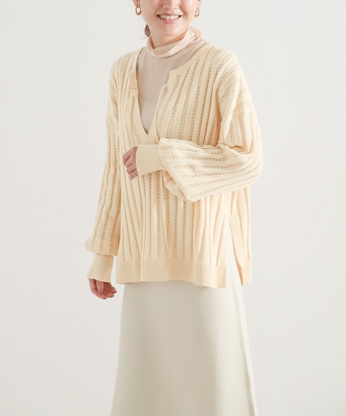 LEPSIM（レプシィム）の「【FOR I SERIES】スカシガラVネックプルオーバー　123131（Tシャツ/カットソー・レディース・ネイビー/グリーン/アイボリー・SMALL）」の5枚目の写真