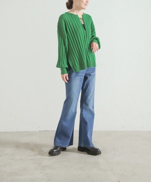 LEPSIM（レプシィム）の「【FOR I SERIES】スカシガラVネックプルオーバー　123131（Tシャツ/カットソー・レディース・ネイビー/グリーン/アイボリー・SMALL）」の8枚目の写真