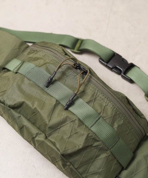 MAKAVELIC（マキャベリック）の「『MAKAVELIC』RICO SEPARATE WAIST POUCH BAG（ボディバッグ/ウエストポーチ・レディース・ブラック/グリーン・FREE）」の5枚目の写真