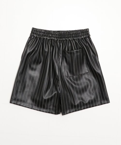 ESSENTIAL(エッセンシャル)の「フェイクレザーストライプハーフパンツ(その他パンツ・レディース・ブラック・38/36)」の7枚目の写真