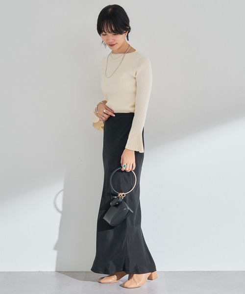 SHENERY（シーナリー）の「フレアスリーブリブニット（ニット/セーター・レディース・ネイビー/ブラウン/オフホワイト/カーキ・FREE）」の10枚目の写真