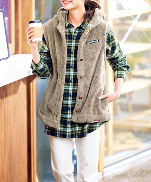 セール】ミネトンカ ボアフリースフード付ベスト（ベスト