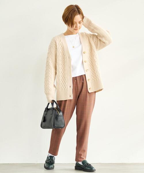 green label relaxing（グリーンレーベルリラクシング）の「［ size SHORT あり ］HAMILTON ハミルトン アラン Vネック ニット カーディガン（カーディガン/ボレロ・レディース・パープル/ネイビー/ナチュラル/ケリー・FREE/SHORT）」の11枚目の写真
