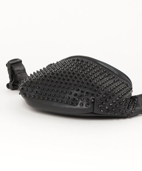 BLACK JACKALL CROWN(ブラックジャッカルクラウン)の「BLACK JACKALL CROWN スタッズ デコレーション ボディバッグ ミニショルダーバッグ(ボディバッグ/ウエストポーチ・メンズ・ブラック・FREE)」の4枚目の写真