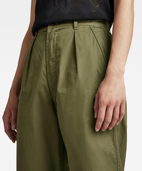 G-STAR(ジースター)の「PLEATED HIGH WAIST CHINO/ハイウエストチノ(チノパンツ・レディース・ブラック系その他/ダークオリーブ・27inch/26inch/25inch/24inch)」の11枚目の写真
