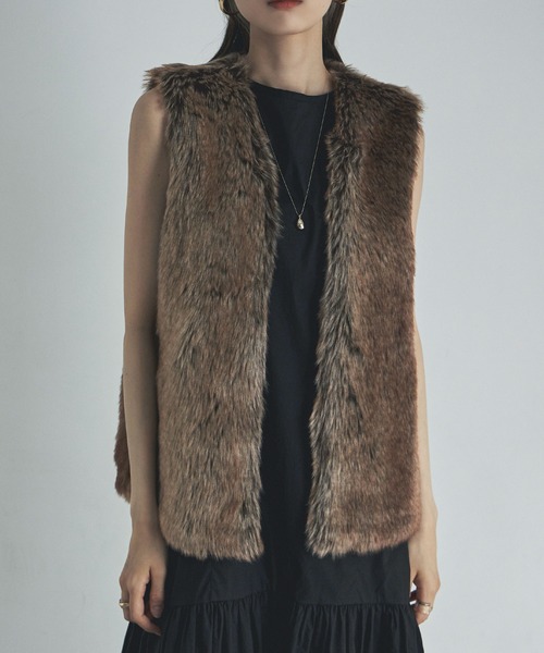 etoll.（エトル）の「フェイクファーマタギベスト（ベスト・レディース・ブラウン/グレイッシュベージュ・M）」の5枚目の写真
