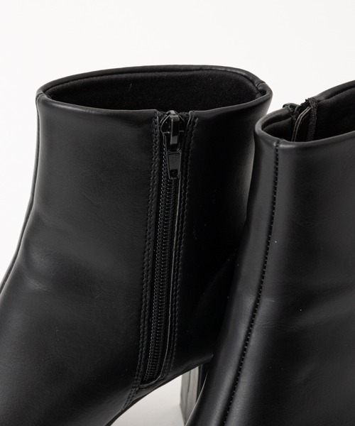 COLONY 2139（コロニートゥーワンスリーナイン）の「スクエアトゥショートブーツ（ブーツ・レディース・ダークブラウン/アイボリー/ブラック・SMALL/MEDIUM/LARGE）」の9枚目の写真