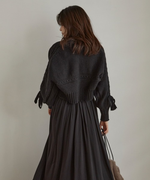 ACYM（アシーム）の「Lace up knit カーディガン（カーディガン/ボレロ・レディース・ホワイト/ブラック・FREE）」の8枚目の写真