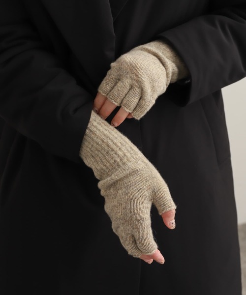 URBAN RESEARCH DOORS(アーバンリサーチドアーズ)の「ウールフィンガーレスグローブ(手袋・レディース・グレー系その他/ブラウン系その他・ONE)」の3枚目の写真