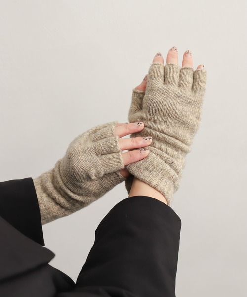 URBAN RESEARCH DOORS(アーバンリサーチドアーズ)の「ウールフィンガーレスグローブ(手袋・レディース・グレー系その他/ブラウン系その他・ONE)」の4枚目の写真