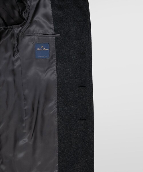 BROOKS BROTHERS(ブルックスブラザーズ)の「ウール/カシミヤ ソリッド バルカラーコート(ステンカラーコート・メンズ・チャコールグレー・LARGE/MEDIUM/SMALL/X-LARGE)」の22枚目の写真