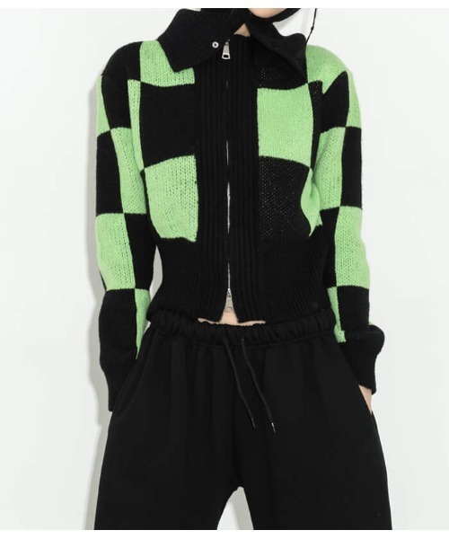 FOLLOWIN（フォロウィン）の「スクエアハーフジップアップニットカーディガン（カーディガン/ボレロ・レディース・ブラック/ベージュ/グリーン・FREE）」の3枚目の写真
