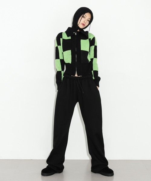 FOLLOWIN（フォロウィン）の「スクエアハーフジップアップニットカーディガン（カーディガン/ボレロ・レディース・ブラック/ベージュ/グリーン・FREE）」の22枚目の写真