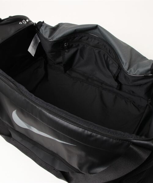 NIKE（ナイキ）の「《NIKEアパレル》ﾌﾞﾗｼﾞﾘｱ M WNTRZD ﾀﾞｯﾌﾙ（ドラムバッグ・メンズ・ブラック・フリー）」の3枚目の写真