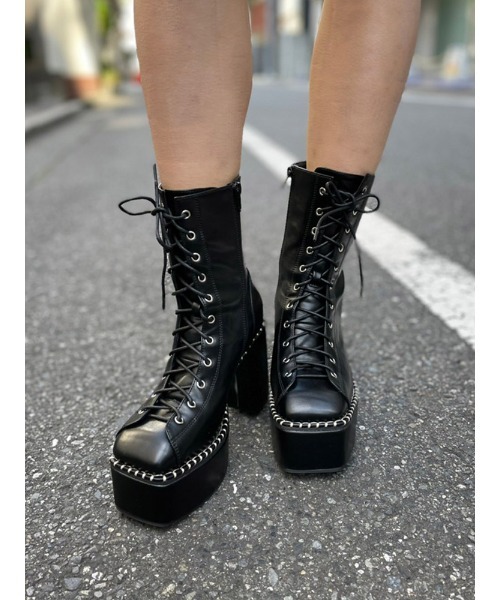 ENVYM(アンビー)の「レースアップステッチブーツ(スニーカー・レディース・ブラック・22.5㎝/23.5㎝/24.5㎝)」の11枚目の写真