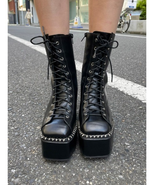 ENVYM(アンビー)の「レースアップステッチブーツ(スニーカー・レディース・ブラック・22.5㎝/23.5㎝/24.5㎝)」の5枚目の写真