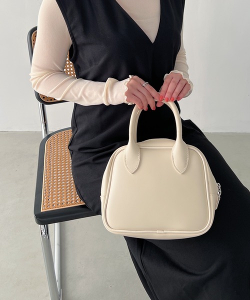 CLEA（クレア）の「2WAYアースカラースクエアミニボストンショルダーバッグ（ボストンバッグ・レディース・キャメル/アイボリー/ブラック/ライトグリーン・FREE）」の5枚目の写真