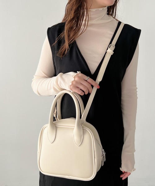 CLEA（クレア）の「2WAYアースカラースクエアミニボストンショルダーバッグ（ボストンバッグ・レディース・キャメル/アイボリー/ブラック/ライトグリーン・FREE）」の6枚目の写真