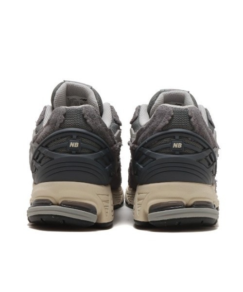 NEW BALANCE（ニューバランス）の「New Balance M1906 / ニューバランス M1906【SP】（スニーカー・メンズ・ブラック/ホワイト/グレー・25.5cm/25.0cm/24.5cm/27.5cm/27.0cm/26.5cm/26.0cm/24.0cm/23.5cm/29.0cm/28.5cm/28.0cm/23.0cm）」の17枚目の写真