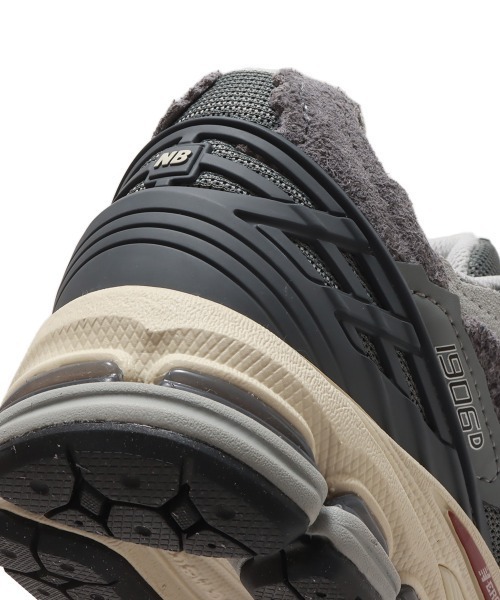 NEW BALANCE（ニューバランス）の「New Balance M1906 / ニューバランス M1906【SP】（スニーカー・メンズ・ブラック/ホワイト/グレー・25.5cm/25.0cm/24.5cm/27.5cm/27.0cm/26.5cm/26.0cm/24.0cm/23.5cm/29.0cm/28.5cm/28.0cm/23.0cm）」の9枚目の写真