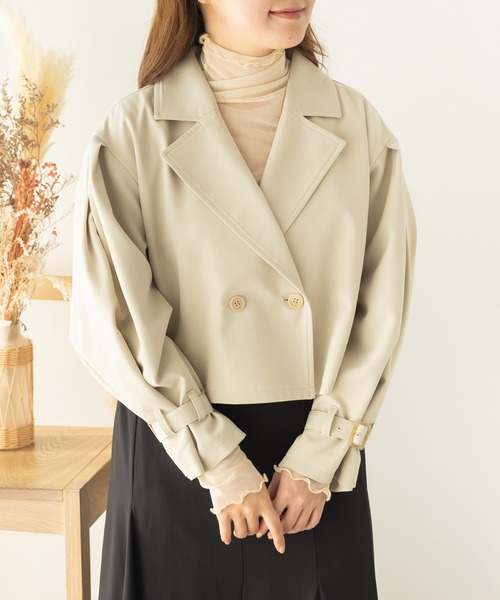 SLURR（スラ―）の「キャンディースリーブショート丈トレンチコート（トレンチコート・レディース・アイボリー/ベージュ・FREE）」の4枚目の写真