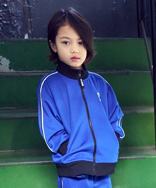XLARGE KIDS(エクストララージキッズ)の「ライントラックジャケット(ジャージ・キッズ・ブルー/ブラック・110cm/100cm/90cm/130cm/140cm/120cm)」の12枚目の写真