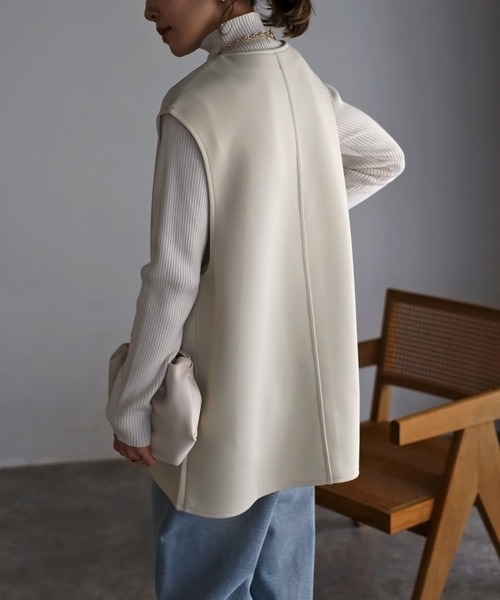 Bonjour Sagan（ボンジュールサガン）の「Vネックプルオーバーベスト（ベスト・レディース・ブラック/アイボリー・FREE）」の3枚目の写真