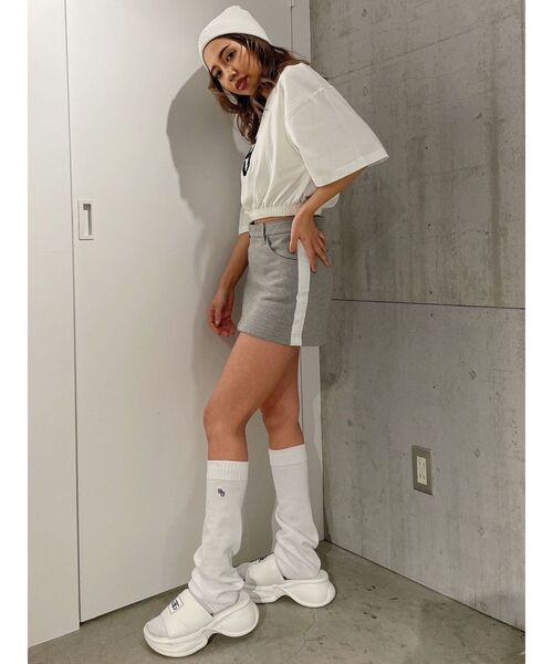 GYDA(ジェイダ)の「【WEB限定】PUFFERサンダル(サンダル・レディース・オフホワイト/ブラック・SMALL/MEDIUM/LARGE)」の15枚目の写真