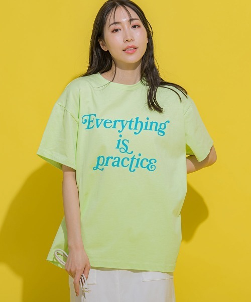 tシャツ ビッグロゴTシャツ「手洗い可能」 レディース VICKY（ビッキー）の「【大人も取り入れやすい】ロゴTシャツ