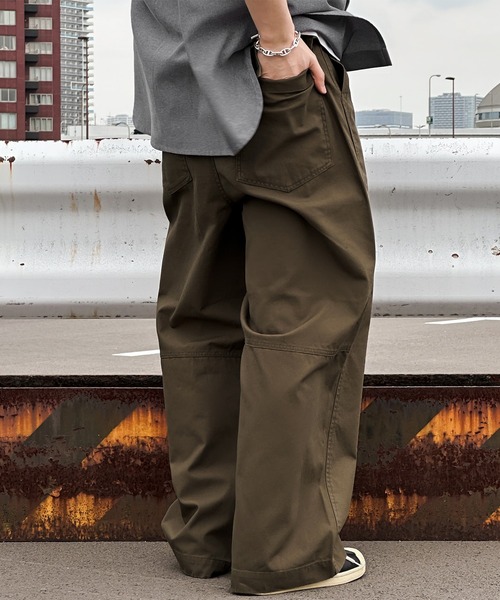 kutir（クティール）の「ミリタリーベイカーワイドパンツ（その他パンツ・メンズ・ベージュ/ブラック/カーキ・LARGE/MEDIUM/SMALL）」の9枚目の写真
