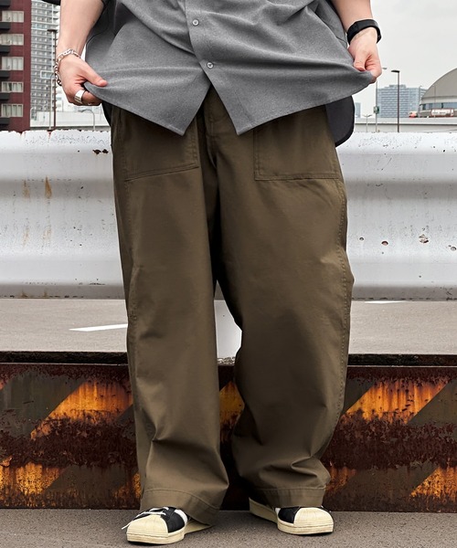 kutir（クティール）の「ミリタリーベイカーワイドパンツ（その他パンツ・メンズ・ベージュ/ブラック/カーキ・LARGE/MEDIUM/SMALL）」の4枚目の写真