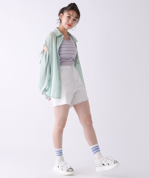 repipi armario（レピピ アルマリオ）の「カタアキリボンルーズシャツ（シャツ/ブラウス・キッズ・ホワイト/サックスブルー/コーラルピンク/イエロー系/ブラック/アイボリー・MEDIUM/LARGE）」の22枚目の写真