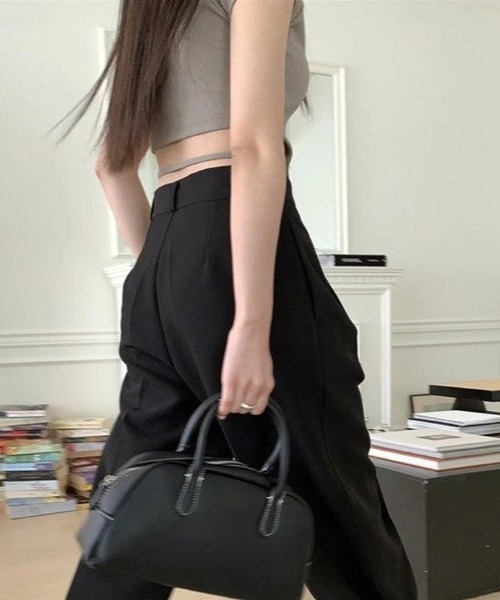 セール】【韓国ファッション春コーデに】ストラップ付きショート