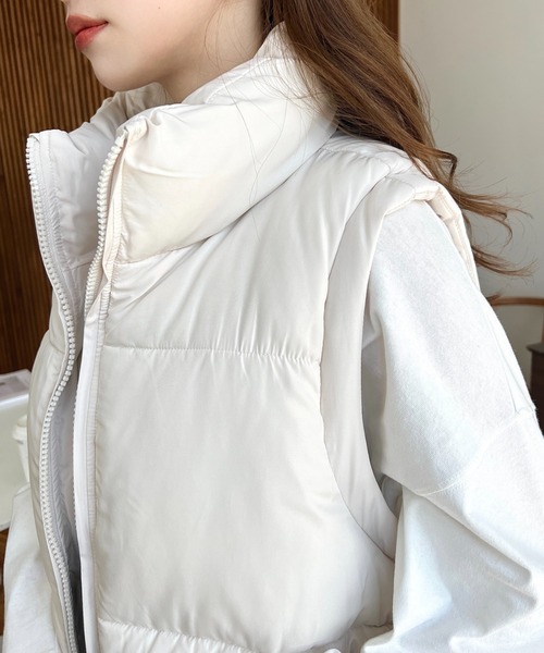 moment+(モーメントプラス)の「ビッグファスナーファイバーダウンベスト(ダウンベスト・レディース・アイボリー/ブラック・FREE)」の9枚目の写真