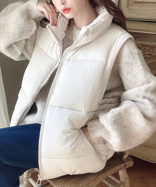 moment+(モーメントプラス)の「ビッグファスナーファイバーダウンベスト(ダウンベスト・レディース・アイボリー/ブラック・FREE)」の22枚目の写真