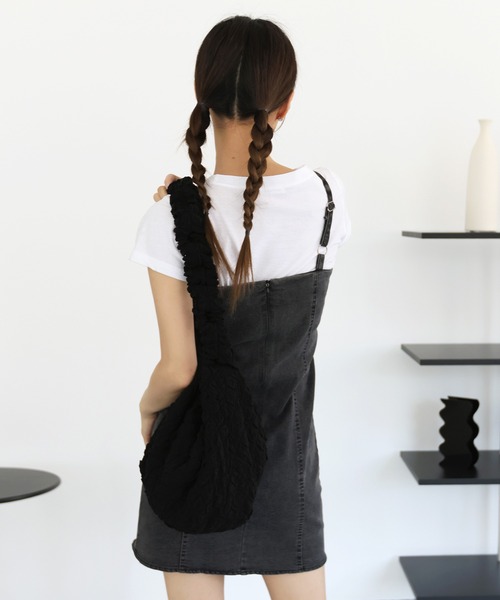 FOLLOWIN（フォロウィン）の「コルセットデニムキャミワンピース（ワンピース・レディース・ブルー/ブラック・FREE）」の16枚目の写真